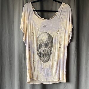 UO Skull Graphic Slouchy Top